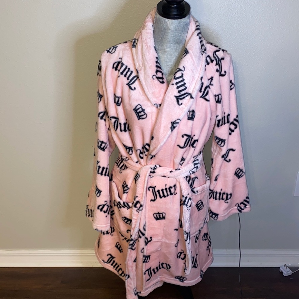 Juicy couture pink/black plush robe L/XL